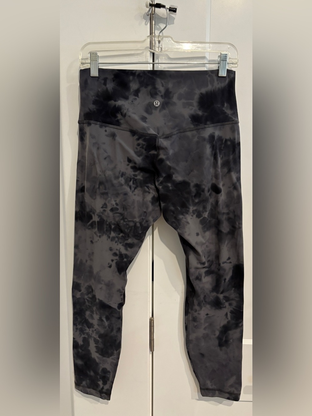 lululemon athletica Align High-Rise Pant 25”. Size 10 - Picture 5 of 11